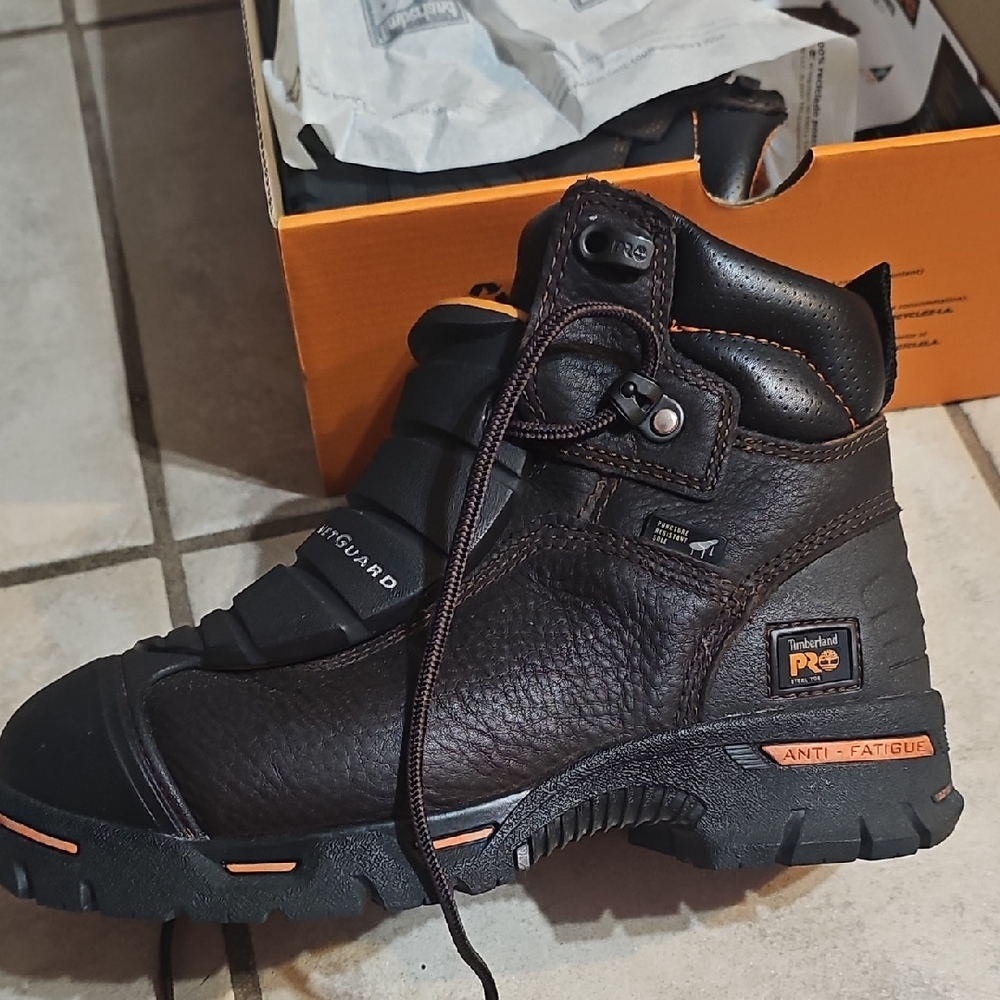 NWOT Timberland PRO Men's Black and Orange Work Boots